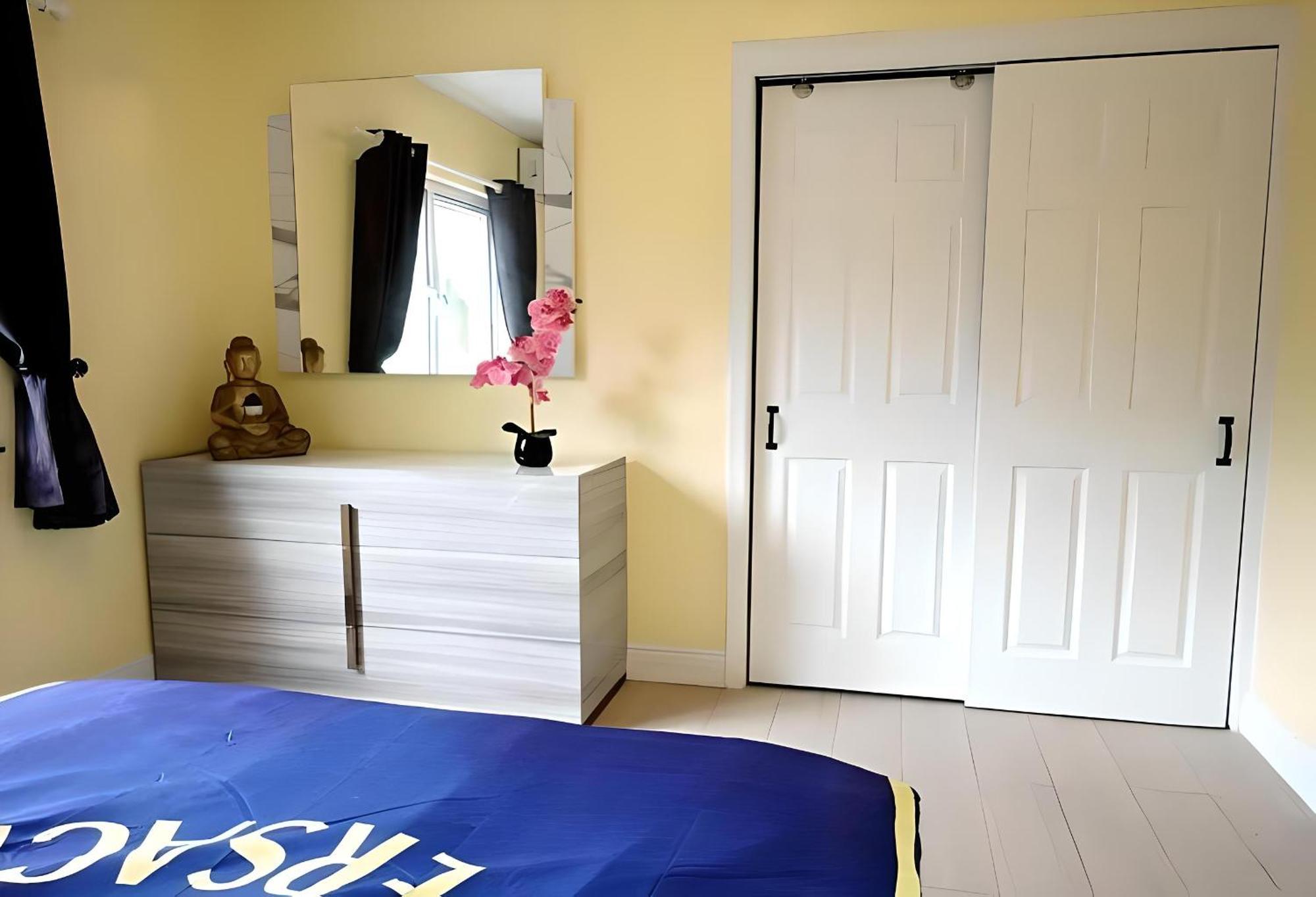 Lovely Apartment Near Beach, Downtown, 24H Security, Pool Нассау Экстерьер фото